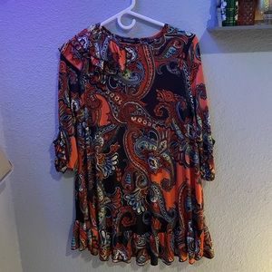 I’m selling a pretty Nuggles blouse